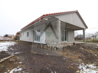 Novostavba rodinného domu, Bungalov, Bystričany okres Prievidza