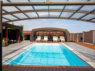 Nadštandardná 6 izb. rodinná vila s bazénom v lukratívnej časti mesta Trnava.