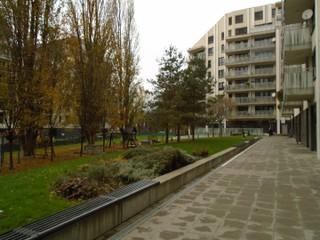Zľava: Na predaj lukratívny priestor pre obchod a služby Bratislava Ružinov Eden park
