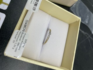 Briliantový snubný prsteň