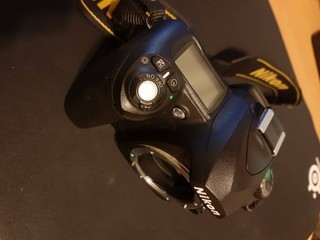 Nikon D50 + objektiv 18-200mm f 3.5-6.3 DC