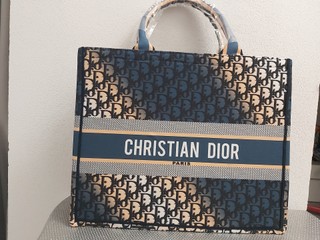 luxusna Dior kabelka