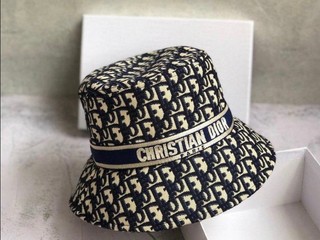 Christian dior bucket klobuk original