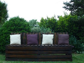 drevený záhradný nábytok +zdarma vankúše