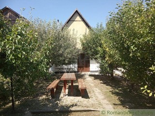 Vínny domček v chatovej oblasti obce Vinica