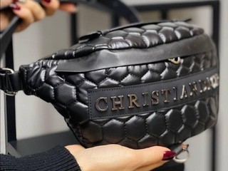 Ľadvinka Christian Dior