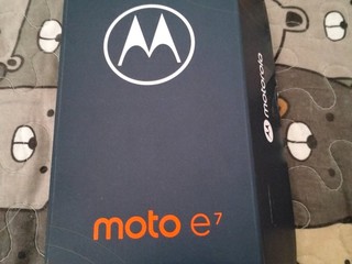 Predám smartfón Motorola E7