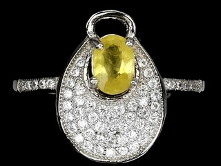 Strieborný prsteň prírodný žltý zafír