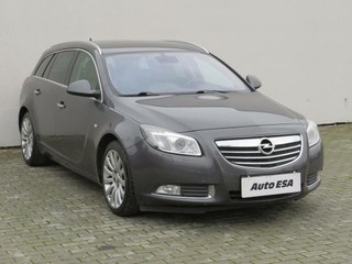 Opel Insignia kombi 2.0 TDCi