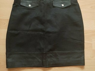 Čierna koženkovo-semišová sukňa H&M