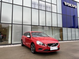 Volvo V60 D5 R-DESIGN