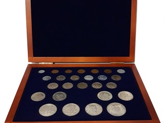 Kupim celu zbierku minci slovenskeho statu