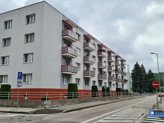 NA PREDAJ, 2 izbový byt (60 m2) s balkónom, Sihoť I., ulica Študentská, Trenčín