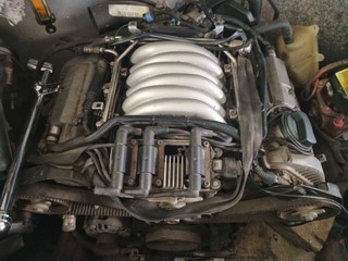 Audi A4 B5 2.4 V6 motor