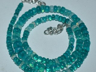 Opálový náhrdelník - prírodný modrý opál