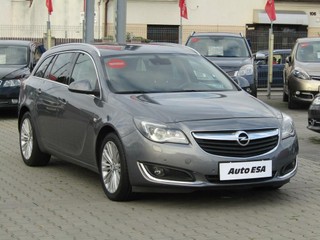 Opel Insignia kombi 2.0CDTi Innovation