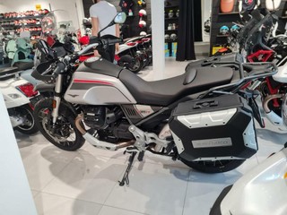Moto Guzzi V 85 TT 