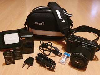 Nikon 1 AW1 Kit - plus vybavenie pozri v texte...