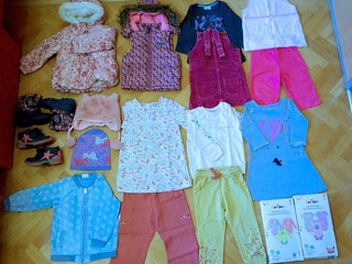Balík dievčenského obleč. 92-110 (nové, ako nové)