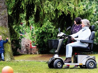elektrický invalidny vozik skúter Sterling S400
