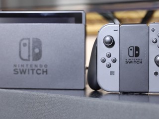 Nintendo switch + príslušenstvo + hry