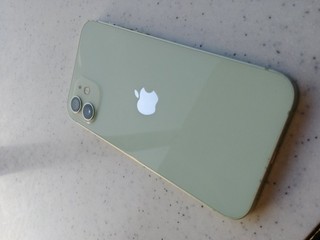 Iphone 12. green na Predaj
