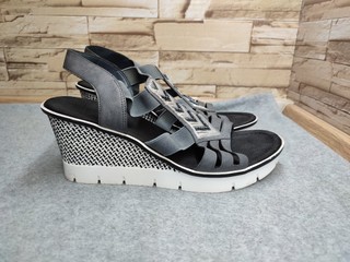 Rieker 40 - dámske šedé sandále