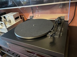 Hi-Fi gramofón Pro-Ject A1