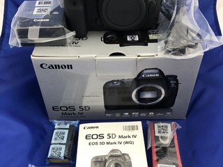 Canon EOS 5D Mark IV 30,4 MP DSLR fotoaparát