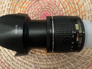 Predám objektív Nikon AF-P 18-55mm, 3.5-5.6 G, DX