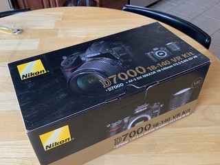 Nikon D7000 16,2 MP DSLR 18-140 mm F/3,5-5,6G ED V