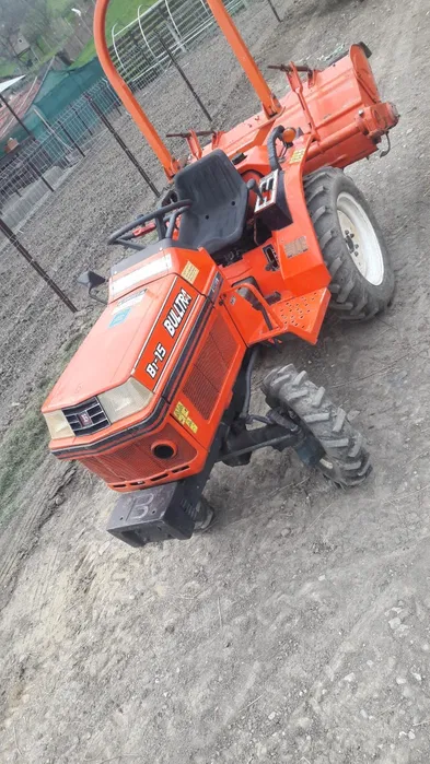 Traktor Bulltra B1-15 4x4