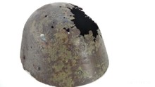 Vojenská helma VZ 32 s priestrelom - torzo
