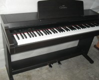 Digitální piano Yamaha Clavinova CLP 153SG