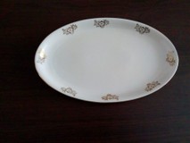Servírovací tanier porcelanový s pozlateným vzorom