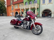 Harley Davidson FLHX / Street Glide Special